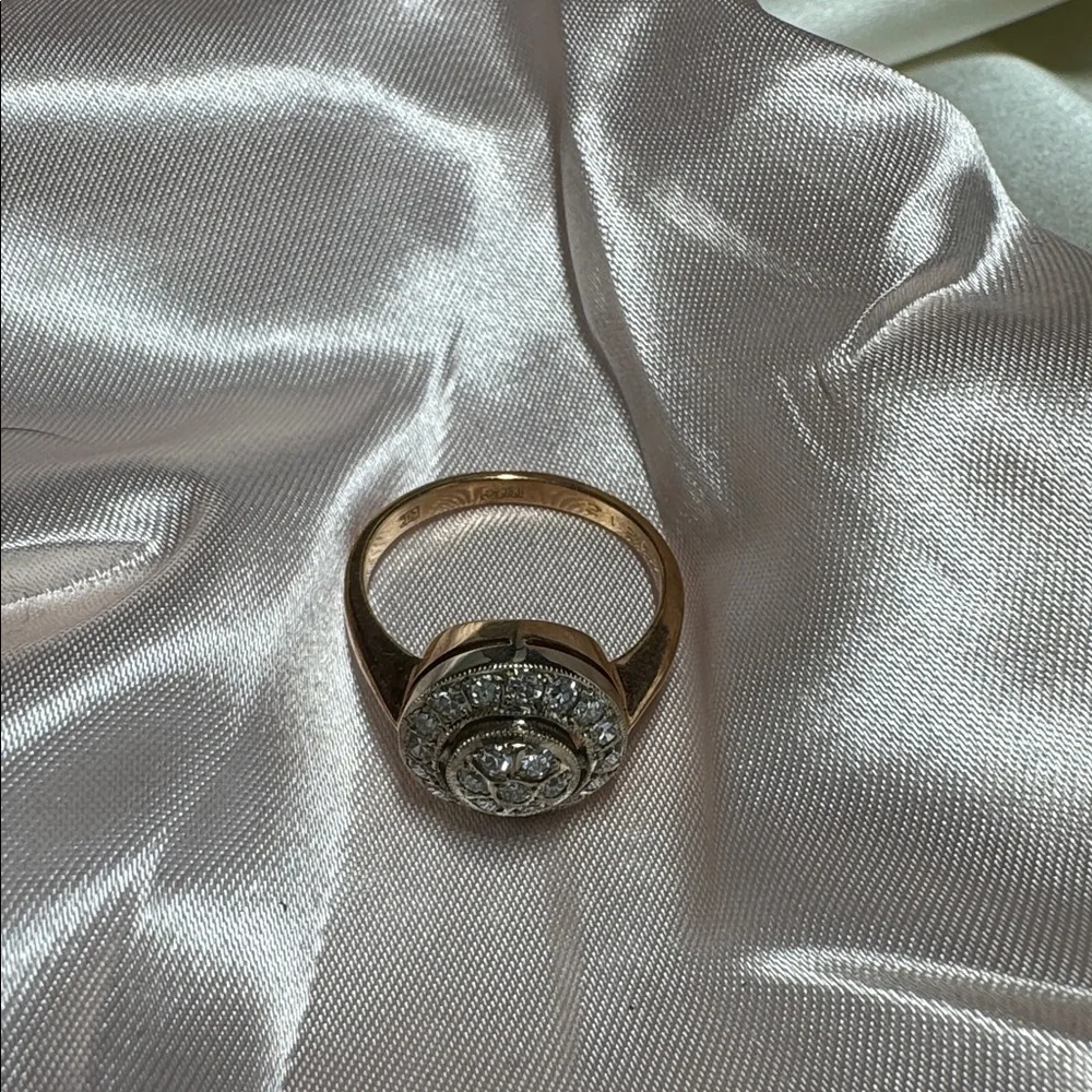 Vintage 14 K gold and diamonds Women's Ring - Picture 6 of 10